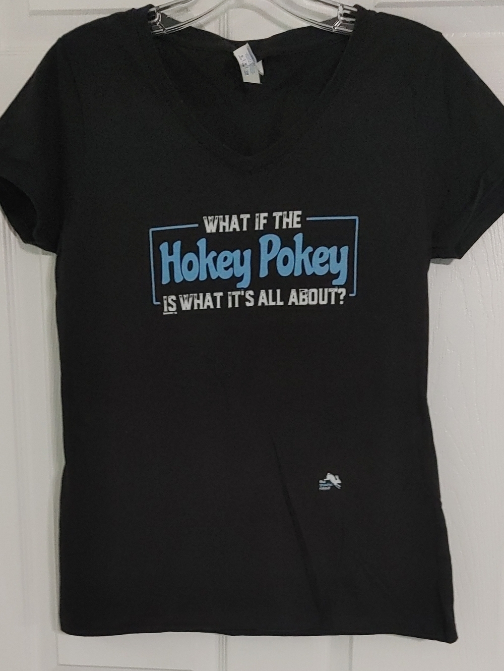 Black 'Hokey Pokey' Graphic V-Neck Tee Women's Small Slim Fit Casual Wear